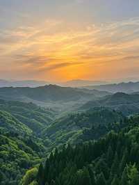 住進恐龍肚裡！山東呢間懸崖酒店俾細路做洞穴探險家