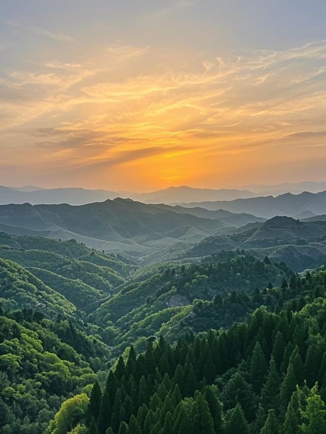 住進恐龍肚裡！山東呢間懸崖酒店俾細路做洞穴探險家