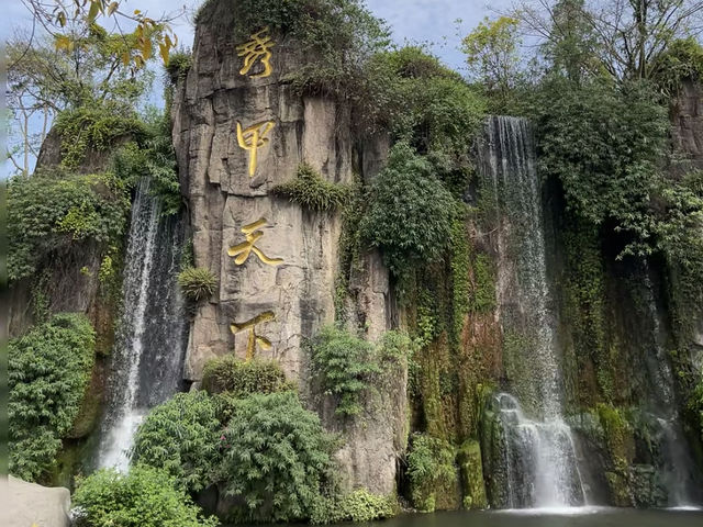 去咗3次峨眉山，終於玩到明晒。