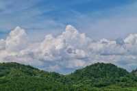 住進雲端仙境！烏當區瓶蘭苑民宿的天空會寫詩