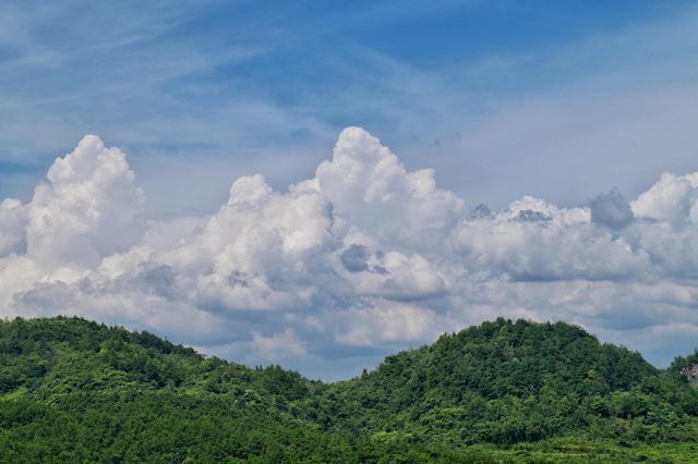 住進雲端仙境！烏當區瓶蘭苑民宿的天空會寫詩