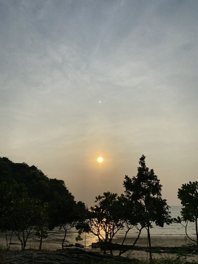 ติดหาดไปเลยสิค้าบ ว้าวว้าวว้าวเลย