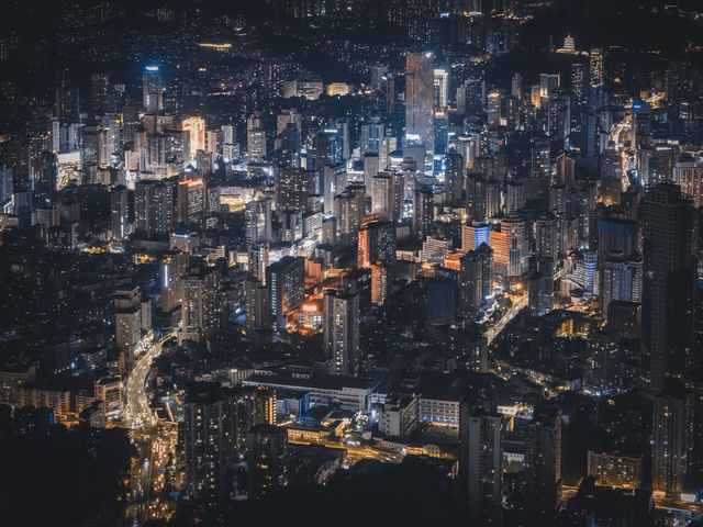 來貴陽不可錯過的保障城市夜景打卡攻略。大都市的感覺。