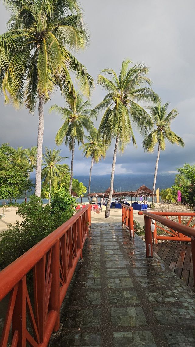 Ideal Tranquility at a Beachfront Resort Ideal Tranquility at a Beachfront Resort