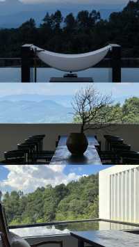 清晨被雲海喚醒 山頂民宿令人心動