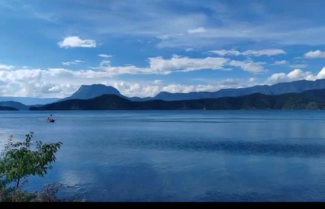 瀘沽湖秋日治癒秘境