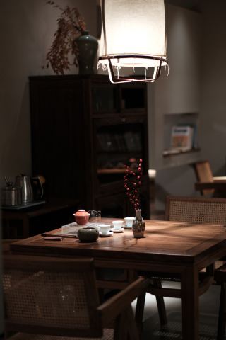 โอเอซิสอันเงียบสงบ ท่ามกลางความวุ่นวาย | บ้านพักบนภูเขาคงจิง