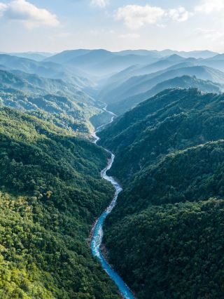 平江連雲山大峽谷 夏日消暑首選