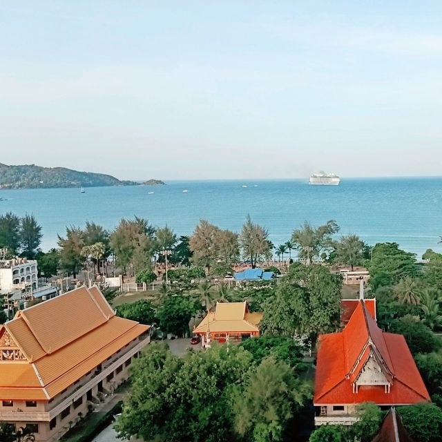 Andaman Beach Suites Hotel Phuket 