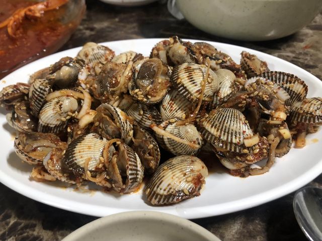 꼭 가볼 만한 성수 ‘뚝도시장‘ 이모카세 ‘시골집!