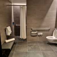 An experience @ United Polaris Lounge