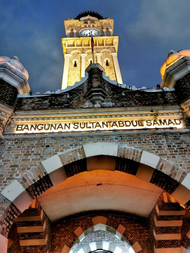 Sultan Abdul Samad building shining in the night