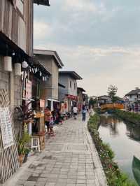 คลองแม่ข่า จุดเช็คอินยามเย็นที่เชียงใหม่ 