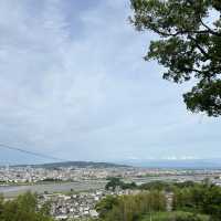静岡市を一望する徳願寺