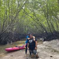 ลุยโคลน พายเรือ บุกป่า ณ ท่าเลน #เลอะ+เละ