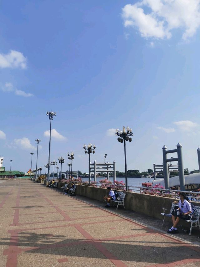 มาเดินเล่นชิลชิล หาของอร่อนทาน ที่ท่าน้ำนนทบุรี