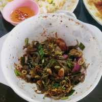 ร้านอาหารแม่ประนอม 