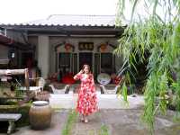 พาเยี่ยมชมบ้านเก่าร้อยปีของเจ้าเมืองระนอง