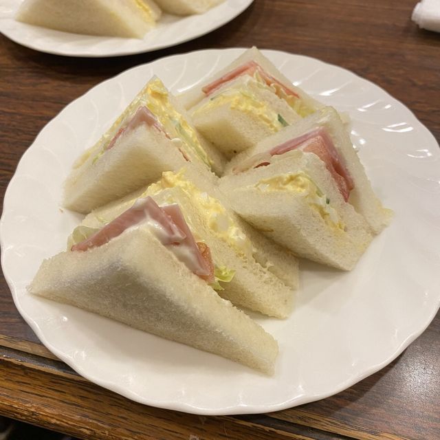 神戸元町！モーニング550円「元町サントス」地元に愛される老舗の喫茶店