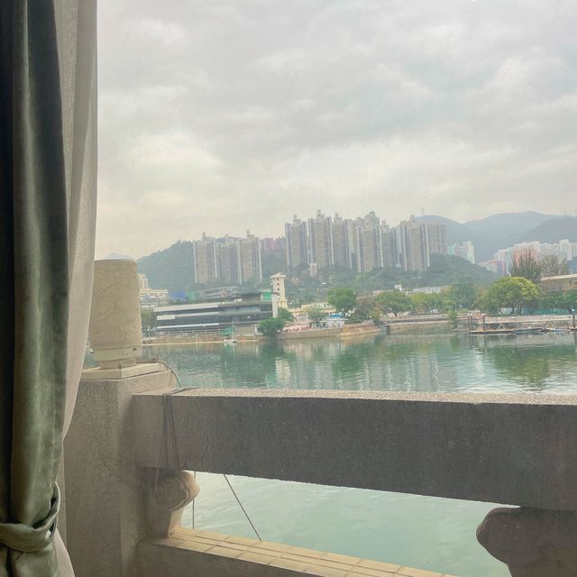  城門河畔海鮮舫飲茶
