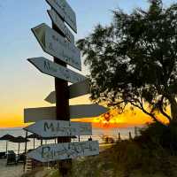 THE BEAUTIFUL PLAKA BEACH IN NAXOS!