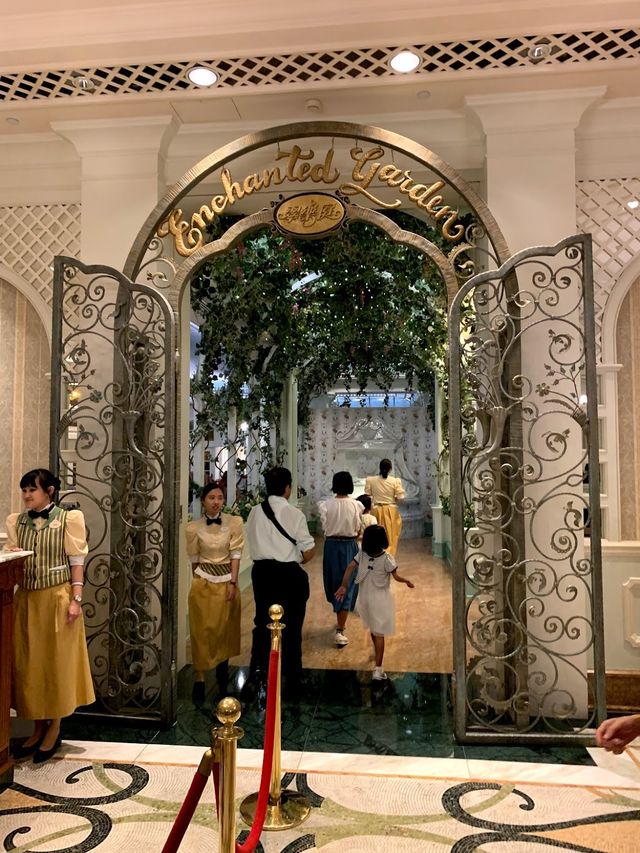 Hong Kong Disneyland Hotel 🥇✨