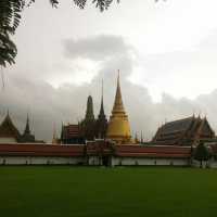 All that GLITTERS is the GRAND PALACE!