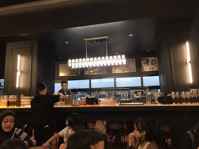 Fine dining at the Esplanade