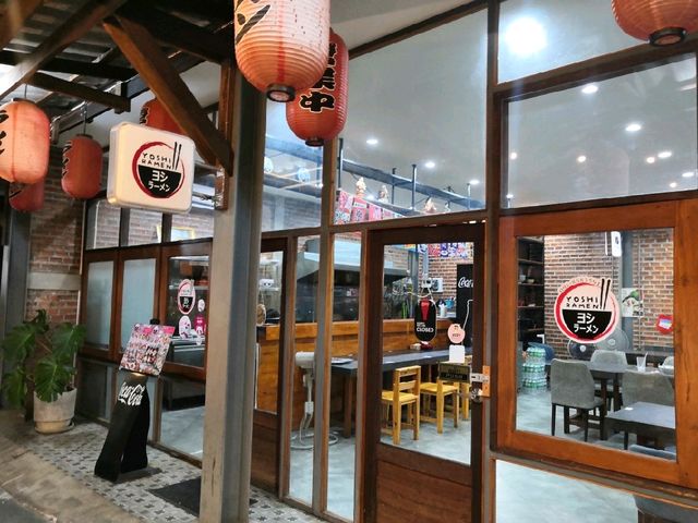 ร้านราเมนสไตล์ญี่ปุ่น