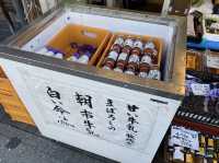 飛騨高山。『宮川朝市』で食べ歩き。『まぼろしの朝市牛乳』