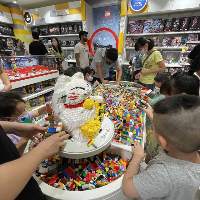 LEGO SHOPS 👾🤖🤡