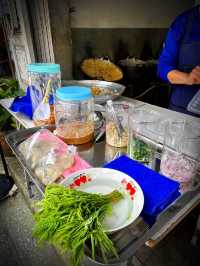 ร้านข้าวตังโบราณ หอม กรอบ อร่อย ที่ชุมชนริมน้ำฯ