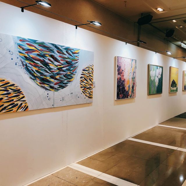 台北｜👩🏻‍🎨🎨🌈藝術家的美麗世界📍新光三越 台北信義新天地 A11