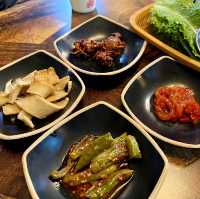 매콤달달한 오징어볶음과 제육이 맛있는 항아리식당!