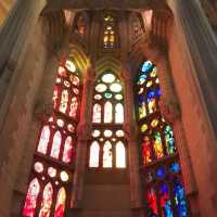 สุดยอดมหาวิหาร la sagrada familia แห่ง สเปน