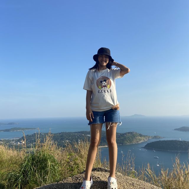 ผาหินดำ ⛰️