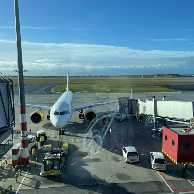 捷克哈維爾機場 免費看台睇飛機升降