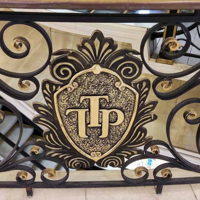 Luxury Shopping Mall in Hanoi