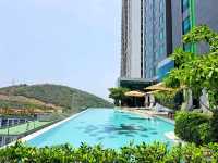 ที่พักนอนสบาย Holiday Inn & Suites Siracha Laemchabang 