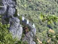 Unseen ลำปาง วัดสวยเจดีย์สีขาว บนยอดเขาสูงเสียดฟ้า