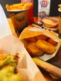 又可以多過選擇的熱狗店🌭🍔