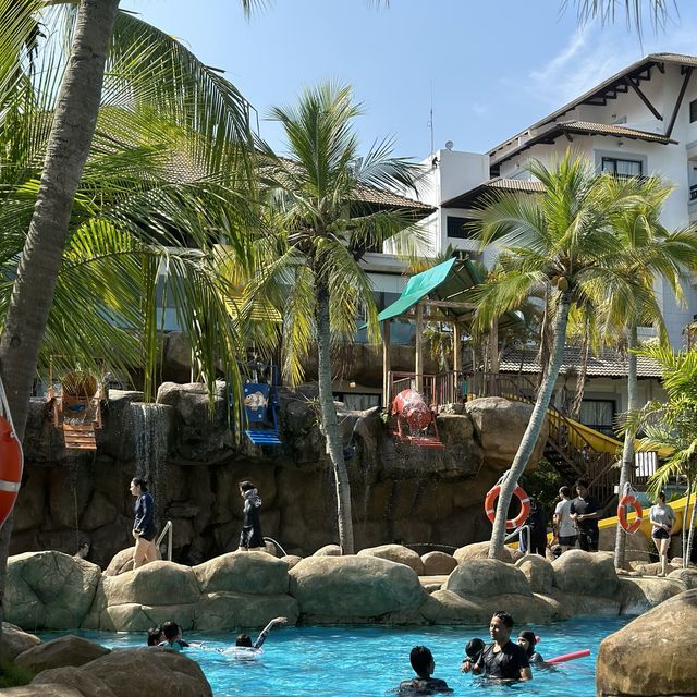 Trip to DoubleTree Damai Laut