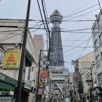 เดินเล่น Shinseikai ย่านกินดื่มสุดคึกคักของ Osaka