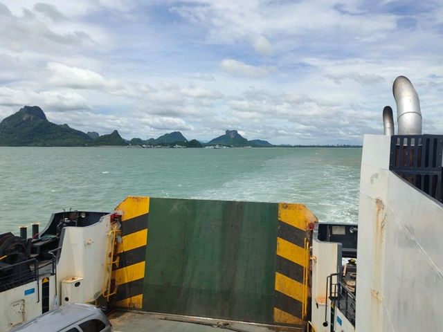 เรือซีทรานเฟอร์รี่ ดอนสัก-เกาะสมุย