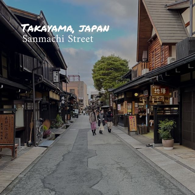 24h in Takayama, visit Sanmachi street