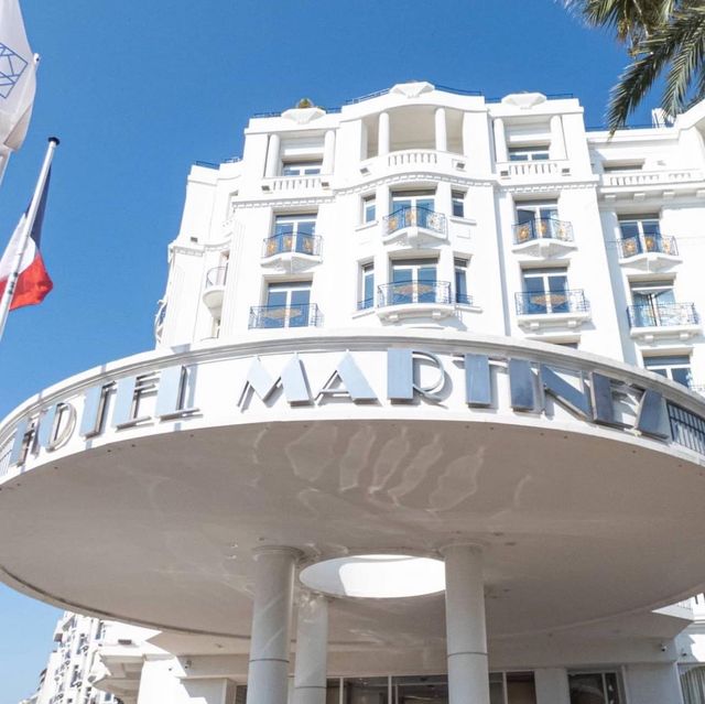 Luxury 5 star Hotel in Cannes with sea views