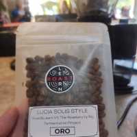 โรงคั่วกาแฟ เฉด ออฟ บราวน์