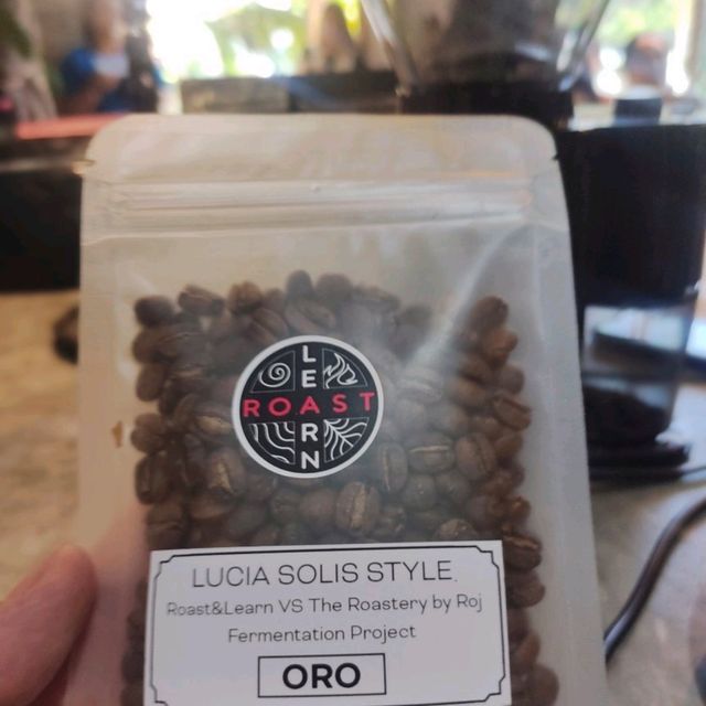 โรงคั่วกาแฟ เฉด ออฟ บราวน์