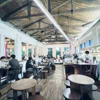 🇰🇷 The Spot Fabulous Cafe