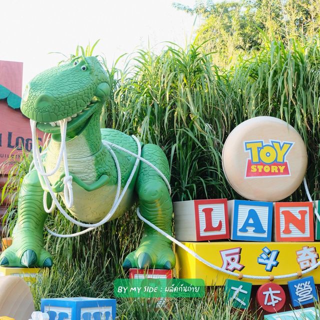 🇭🇰Toy Story Soldier Parachute Drop, Hongkong 🇭🇰Toy Story Soldier Parachute Drop, Hongkong